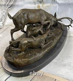 100% Solid Bronze Art Deco Cast Reindeer Stag With Dogs Sculpture Figurine