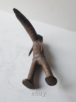 AFRICAN ART Ancient bronze figurine