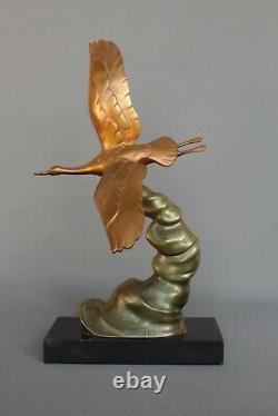 Ancient Bronze Animalier Signed Flight Crane -alexandre Ouline Art Deco Sculpture