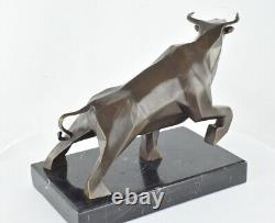 Animal Sculpture Bull in Art Deco Style and Art Nouveau Bronze Massif