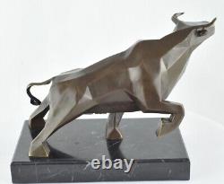 Animal Sculpture Bull in Art Deco Style and Art Nouveau Bronze Massif