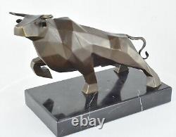 Animal Sculpture Bull in Art Deco Style and Art Nouveau Bronze Massif