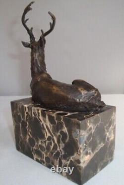 Animalier Deer Hunting Statue Sculpture in Art Deco and Art Nouveau Style Bronze