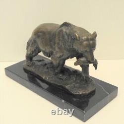 Animalier Style Solid Bronze Bear Sculpture in Art Deco and Art Nouveau Styles