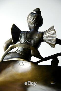 Art Nouveau Beautiful Bronze Sculpture Signed Milo Free Shipping