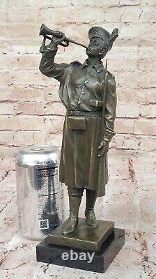 Bronze Sculpture Statue of Warrior Soldier Military Hero Art Deco in Marble