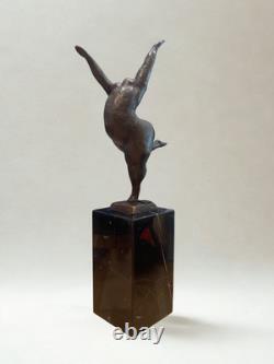 Bronze sculpture after Milo Dancer Modern art Marble base 33cm