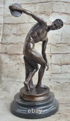 Discobolus, Patinated Bronze Sculpture Art Deco, Around 1925 Classic Work Discobolus, Patinated Bronze Sculpture Art Deco, Around 1925 Classic Work
