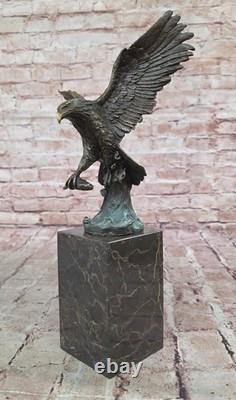 Eagle Hawk Bird Spreading Wings Bronze Metal Statue Sculpture Art Marble Base
