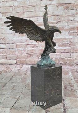 Eagle Hawk Bird Spreading Wings Bronze Metal Statue Sculpture Art Marble Base