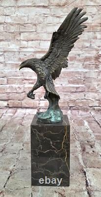 Eagle Hawk Bird Spreading Wings Bronze Metal Statue Sculpture Art Marble Base