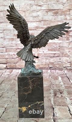 Eagle Hawk Bird Spreading Wings Bronze Metal Statue Sculpture Art Marble Base