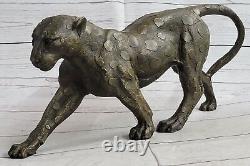 Grand Bugatti Sleek Jaguar Puma Leopard Bronze Art Deco Figurine Sculpture Decor