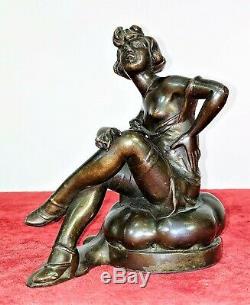 Lady Smoking. Metal Antique Bronze. Art Deco. Signed Lesueur. France. Circa 1920
