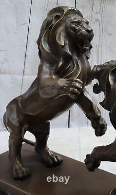 Metropolitan Museum of Art's Collection of European Bronze Sculptures: Two Lions