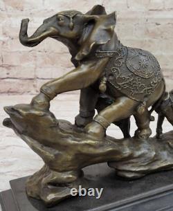 Museum Quality Animal Art Bronze Sculpture for Sale