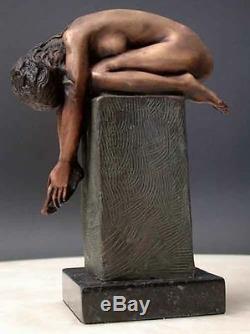 Nude Bronze Sculpture Sensual Extensible Base Marble Art