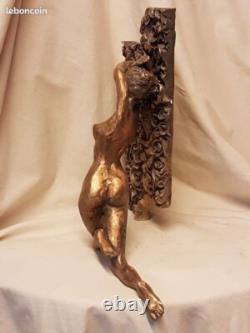 Nude with Roses, Artistic Nude Bronze Sculpture Signed LE CANN, Numbered