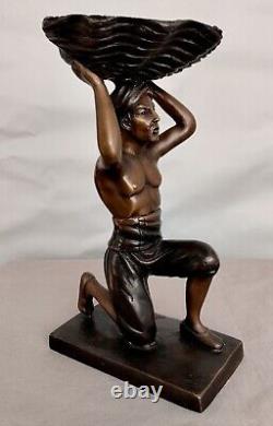 Orientalist bronze sculpture Pocket emptier ring holder