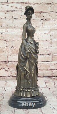 Original Signed Art Deco Bronze Woman Figurine Sculpture by Vitaleh 1920 for Sale