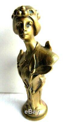 Rare Bronze Sculpture Art Nouveau Jugendstil, Seal Sealing Woman Mistletoe