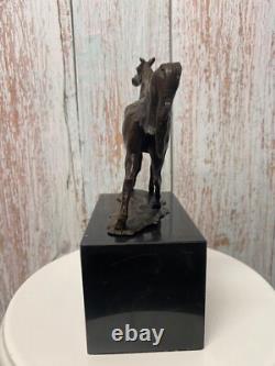 Sculpture Horse at a Trot in Bronze Art Deco on a Black Marble Base Signed