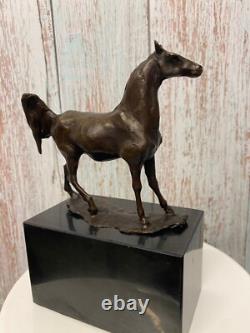 Sculpture Horse at a Trot in Bronze Art Deco on a Black Marble Base Signed