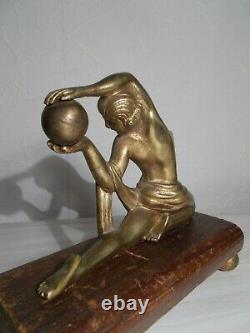 Sculpture In Bronze Art Deco 1930 Statuette Female Dancer Naked Has Ball Statue