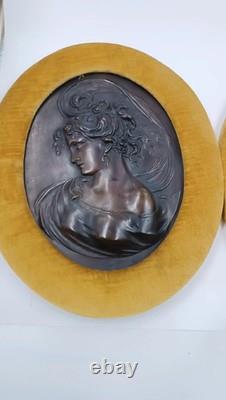 Sculpture Pair of Female Faces in Repoussé Bronze Art Nouveau
