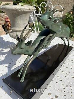 Sculpture Statue Art Deco Gazelles Antilopes In Fuite Sign Plagnat