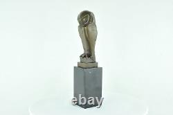 Sculpture Statue of an Owl Bird Animal in Art Deco and Art Nouveau Style