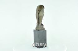 Sculpture Statue of an Owl Bird Animal in Art Deco and Art Nouveau Style