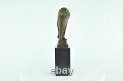 Sculpture Statue of an Owl Bird Animal in Art Deco and Art Nouveau Style