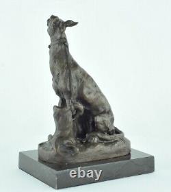 Sculpture of a Hunting Dog in Art Deco and Art Nouveau Bronze Style