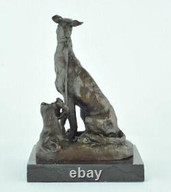 Sculpture of a Hunting Dog in Art Deco and Art Nouveau Bronze Style