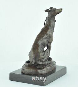 Sculpture of a Hunting Dog in Art Deco and Art Nouveau Bronze Style