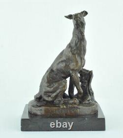 Sculpture of a Hunting Dog in Art Deco and Art Nouveau Bronze Style