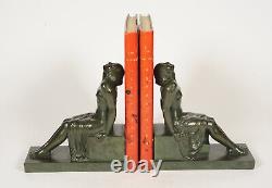 Sculptures of Carefree Bookends signed Janle Fonte from the Art Foundry Max le Verrier