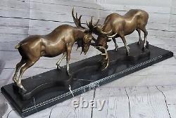 Signed Bronze Art Sculpture Statue Cerf Combat Renne Buck Wood Élan Moose