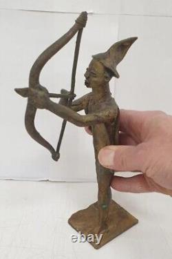 Signed bronze statue sculpture by Mamadou Dlg Dermé Morou from Burkina Faso African art