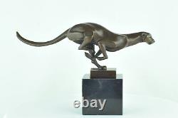 Statue Sculpture Cheetah Animalier Style Art Deco Style Art Nouveau Solid Bronze