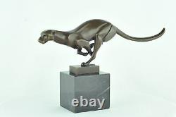 Statue Sculpture Cheetah Animalier Style Art Deco Style Art Nouveau Solid Bronze