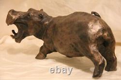 The Hippo and the Bird Bronze Art Sculpture Signed LE CANN Side, Numbered