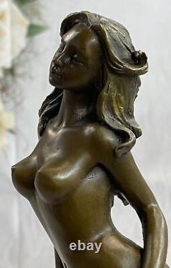 Translation: 'Western Art Deco Nude Woman Girl Signed Bronze Cast Statue Gift'