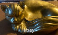 Very beautiful sculpture of a sleeping cat in Art Deco bronze from the 1940s/50s