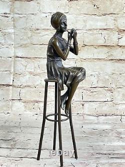 Vintage Bronze Fonte Petit Fille Assis Sur Chaise Sculpture Art Nouveau Solde

 <br/>	 <br/>Translation: Vintage Bronze Cast Little Girl Sitting on Chair Art Nouveau Sculpture Sale