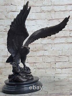 Western Art Copper Bronze Eagle Hawk Bird Figure Sculpture Marble Statue