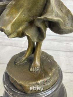 1930s Style Art Déco Doré Bronze Femelle Chair Femme Dansant Sculpture Figurine
