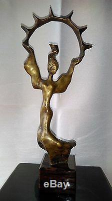 ANCIENNE SCULPTURE ART DÉCO en BRONZE DANCE signature à identifier