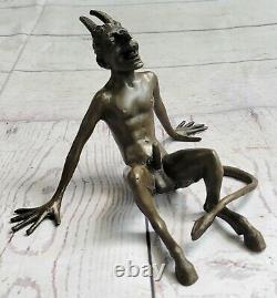 Abstrait Art Moderne Satyre Bronze Sculpture Statue Figurine Chair Fonte